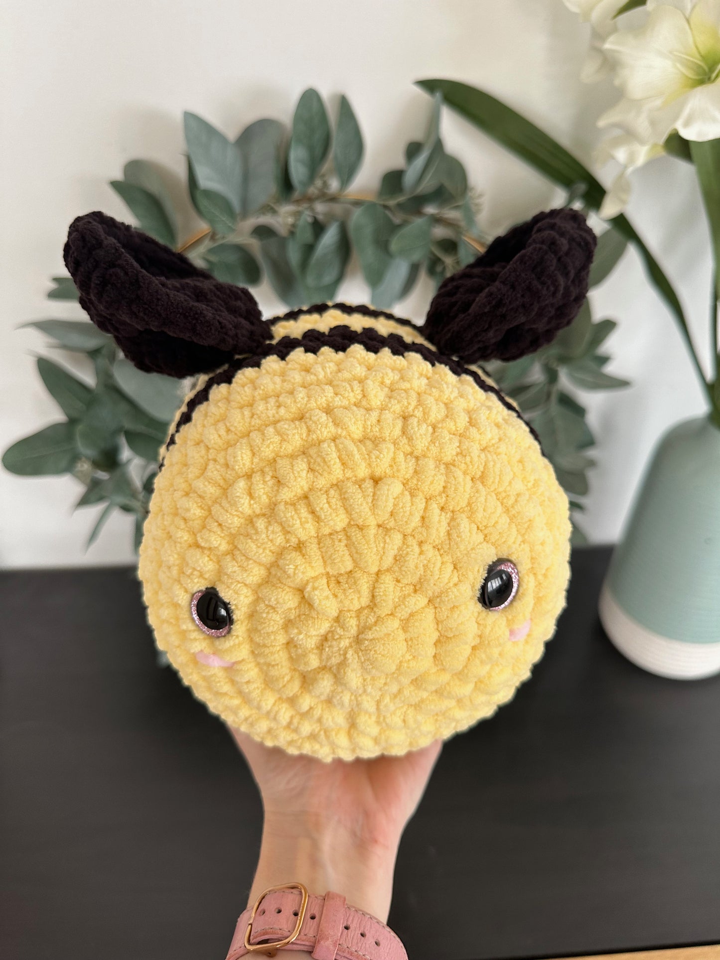 Giant Bee